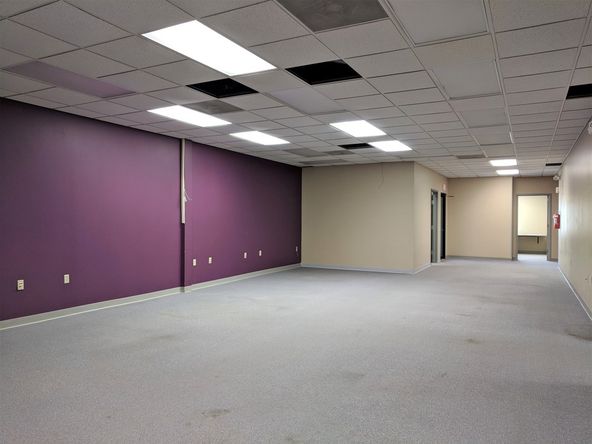 901 W Main St, El Paso, IL 61738